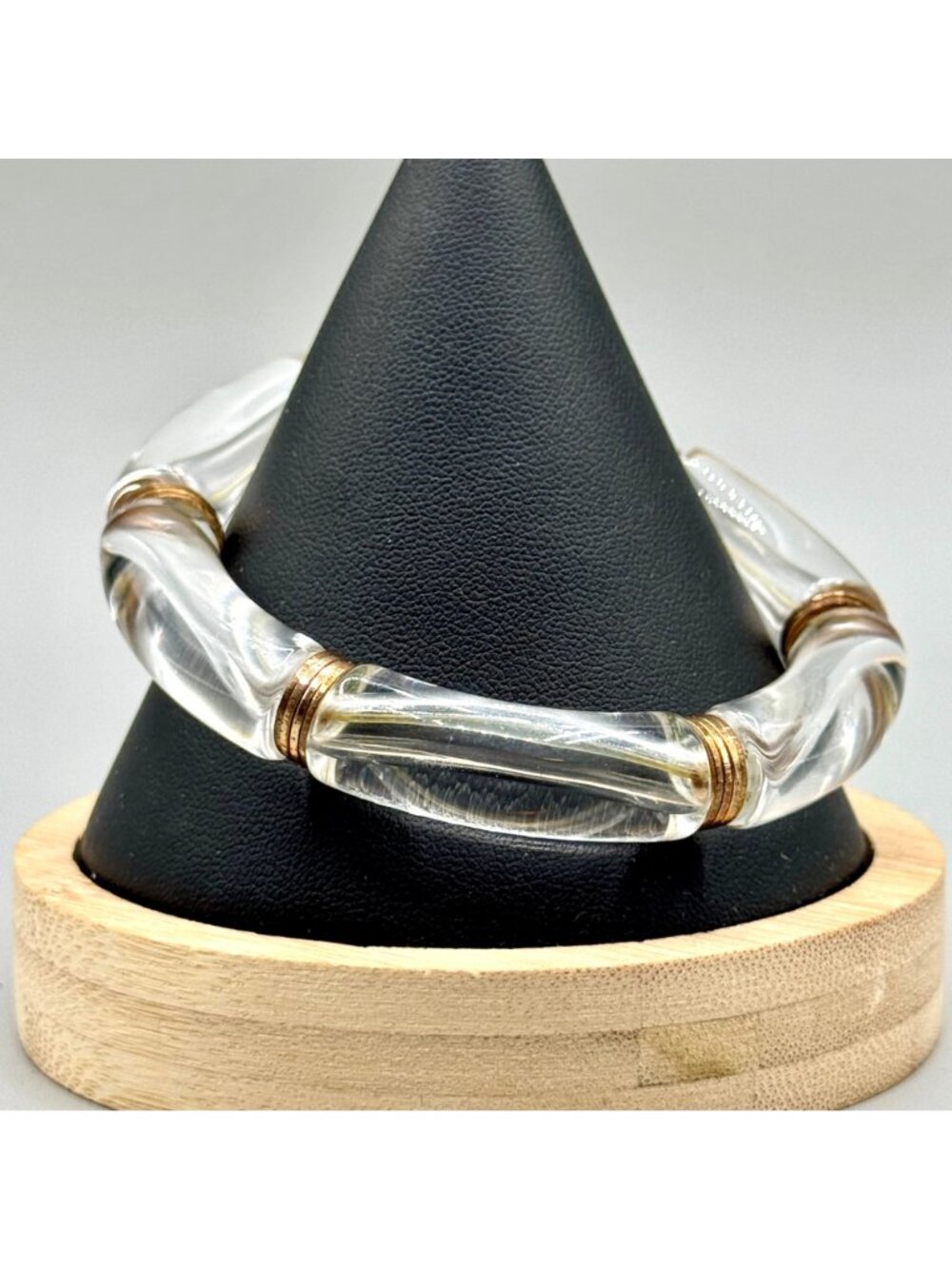 Vintage Y2K Clear Chunky Lucite Stretch Bangle Bracelet Gold Tone Spacers 7.25" - Picture 8 of 8